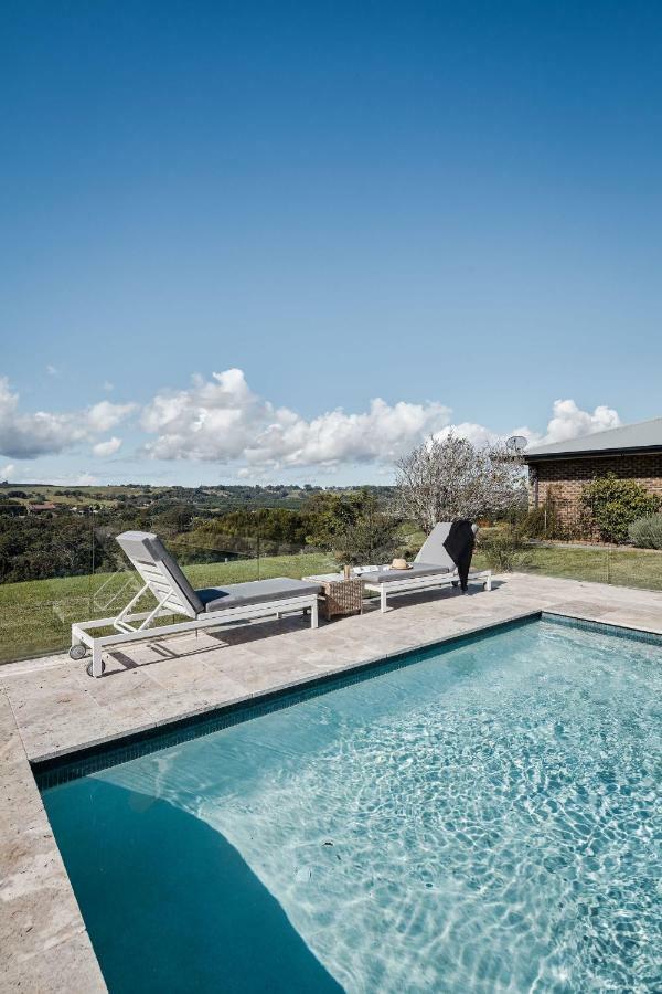 99 Acres Bangalow Retreat 외부 사진