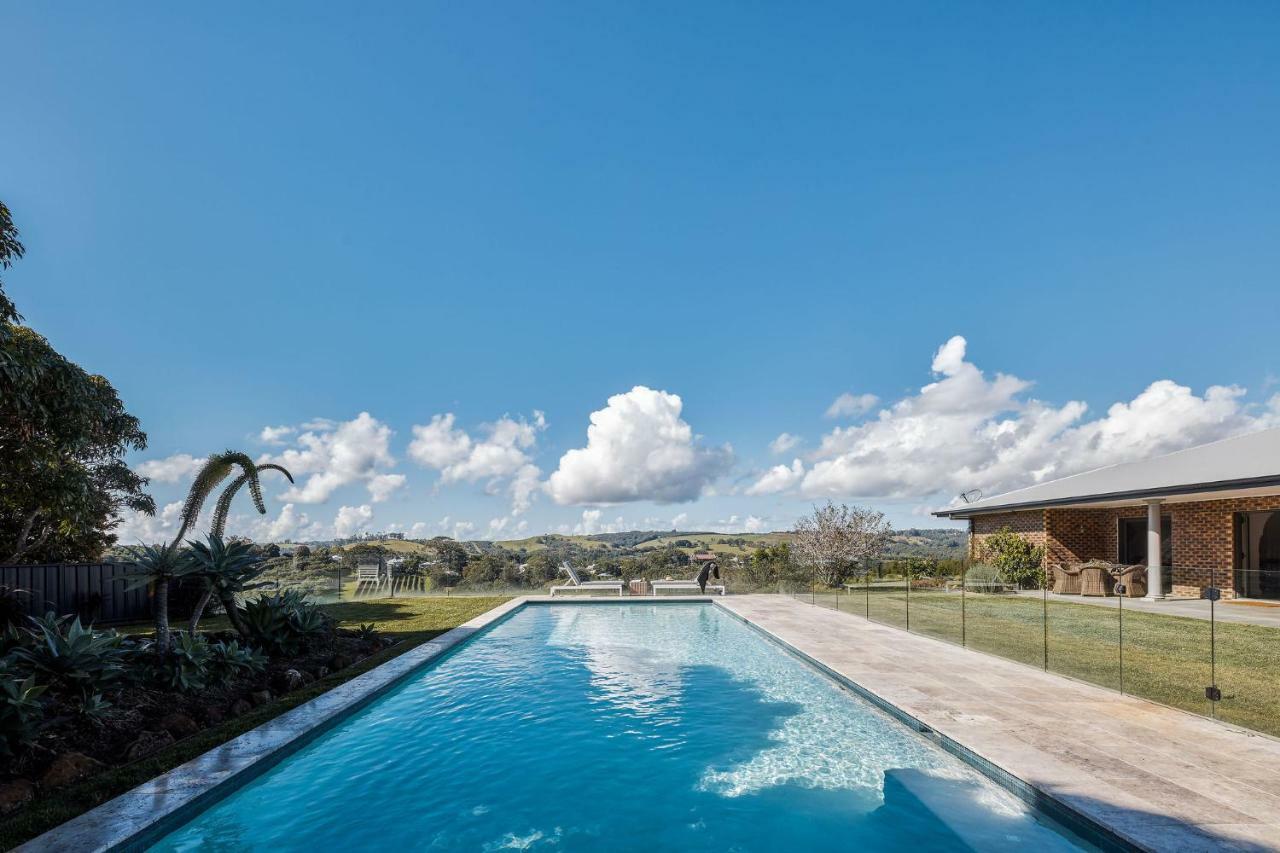 99 Acres Bangalow Retreat 외부 사진